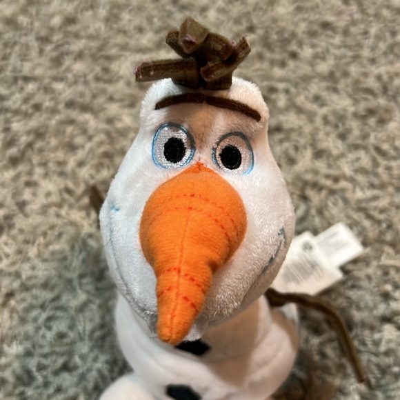 Mini Olaf Plush “Frozen” - Picture 2 of 7